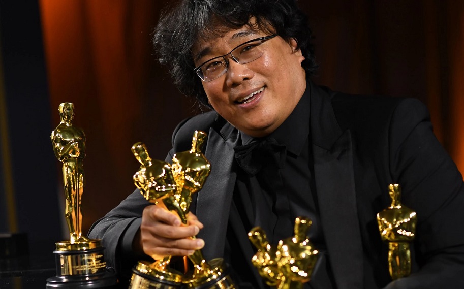 Bong Joon-Ho.Robert Pattinson-Movie