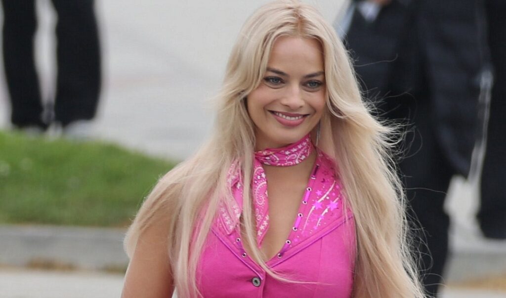 Barbie-Margot Robbie-ryan Gosling-WB.