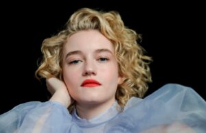 Madona-Julia-Garner