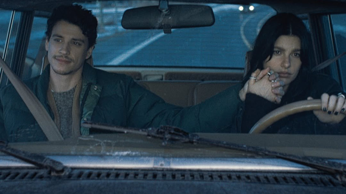 Oltre Stranger Things: I fratelli Duffer presentano l’horror “Something Very Bad Is Going to Happen” Oltre Stranger Things: I fratelli Duffer presentano l’horror “Something Very Bad Is Going to Happen”